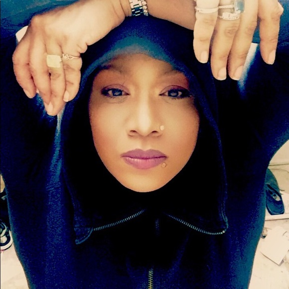 Nerdy 🤓 Pretti 💋 Bossi 👑 - Picture 5 of 7